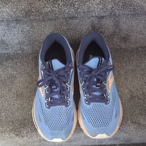 Brooks Athletic Shoes Navy Blue Size 9.5